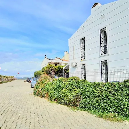 Denize Sifir Benzersiz Kusadasi